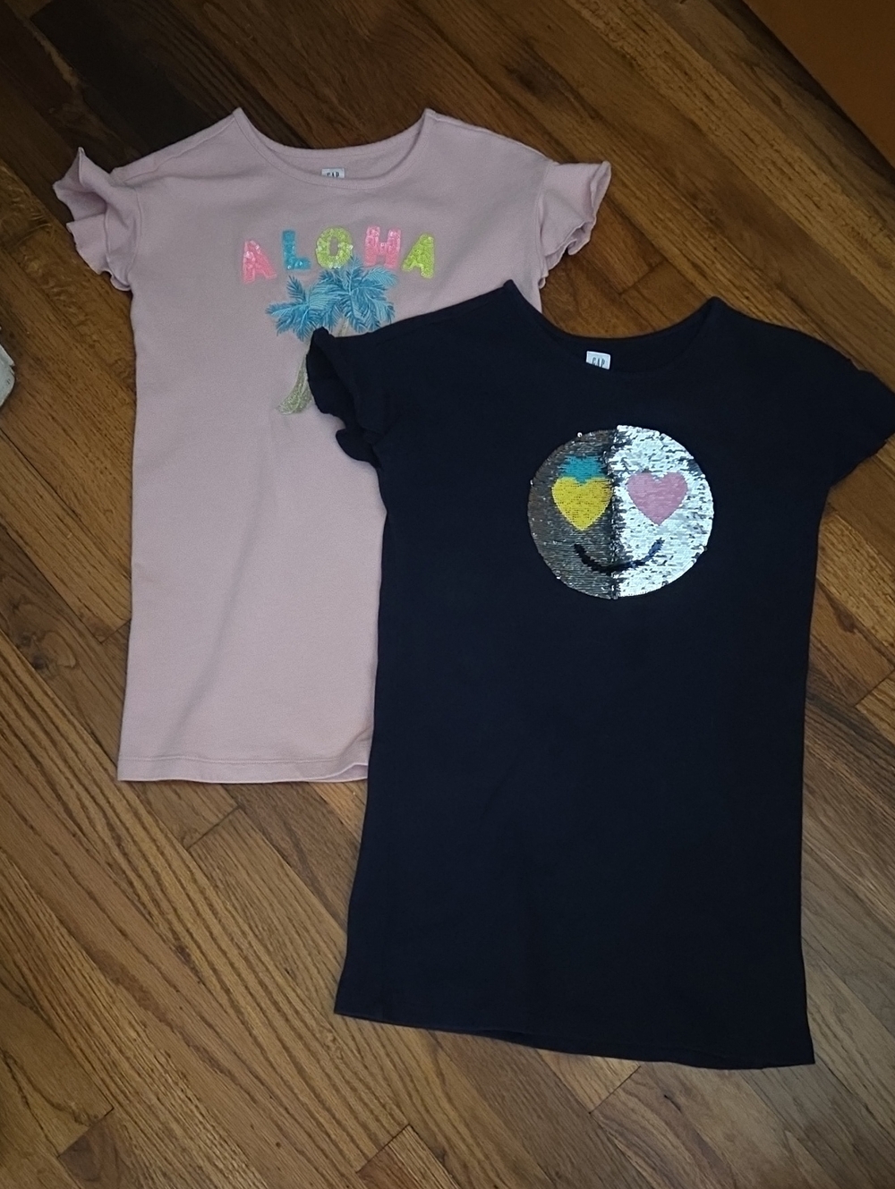 GAPKids Sequin Graphic Fluttersleeve Dresses Size 8
